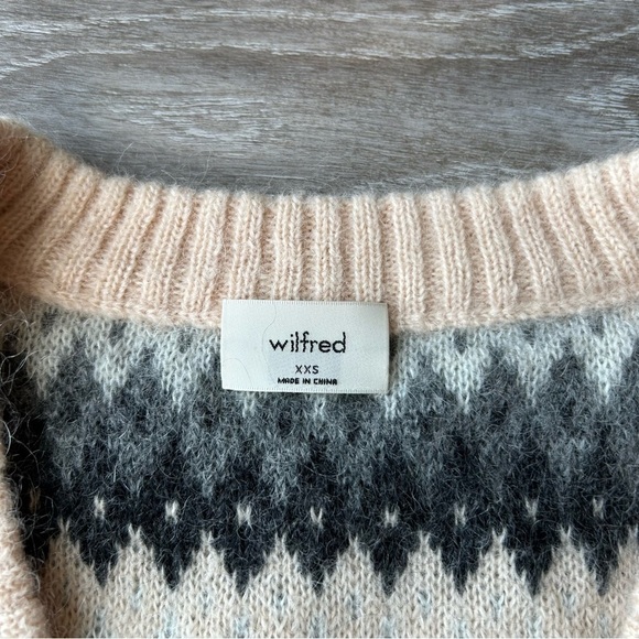 Aritzia Striped Wool Fair Isle Cardigan in Cream and Gray - Picture 9 of 15